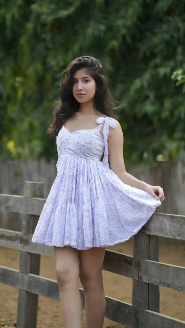 Caroline - Image 5